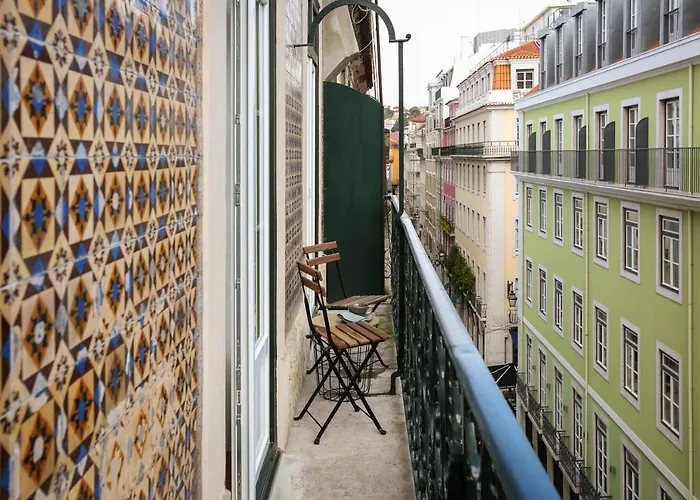 Downtown - In Lisbon's Heart! דירה